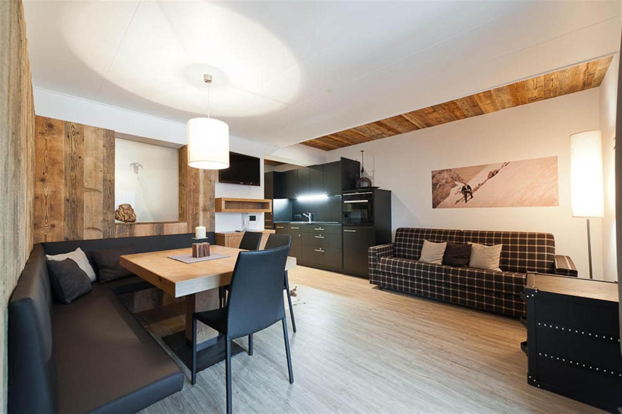 Burgus - Design Suites & Apartments Burgusio Exterior foto